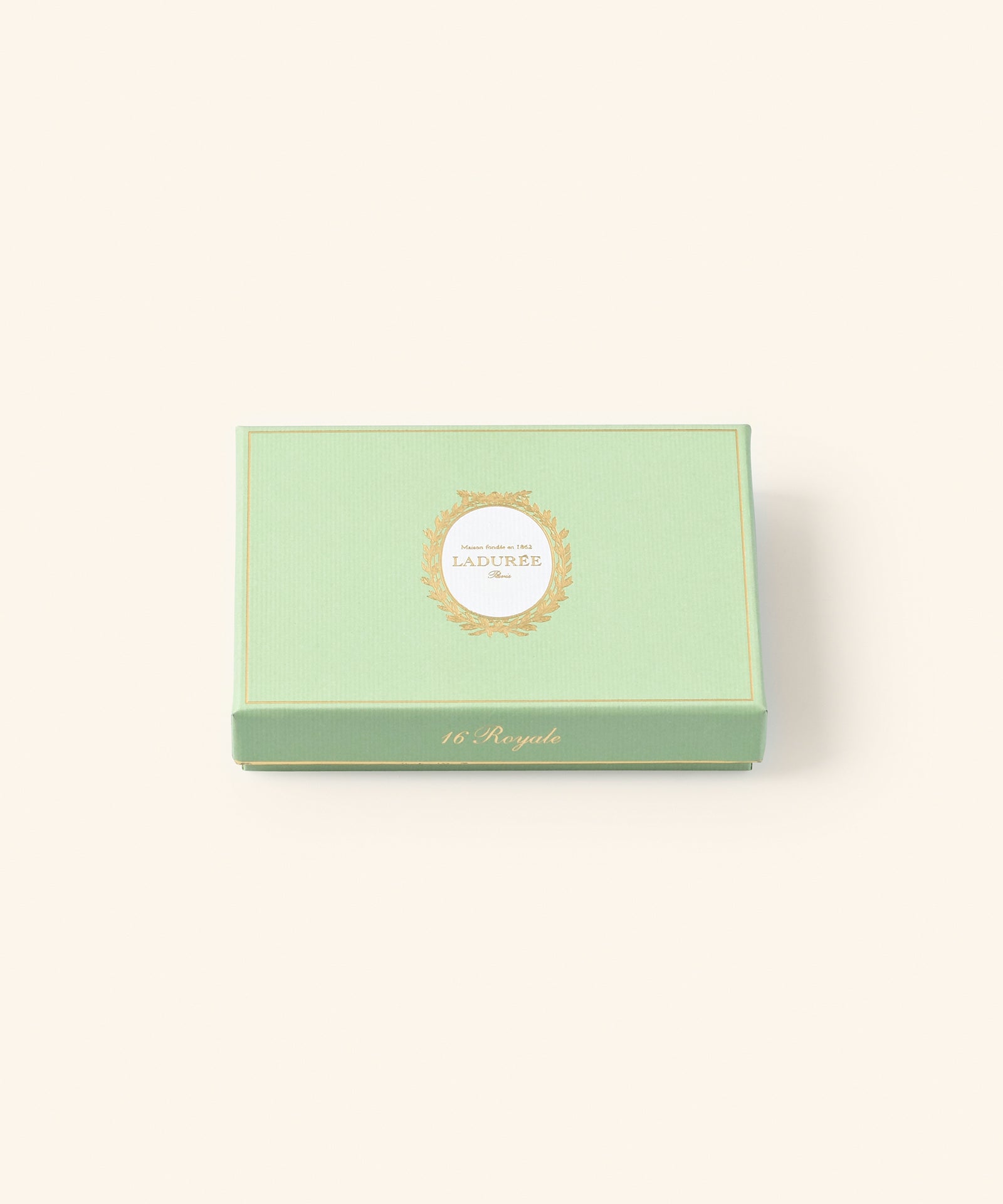 Box of 12 "16 Royale" chocolates